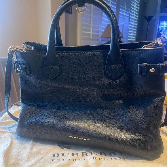 Burberry medium banner. Leopard sides. - Picture 3 of 10